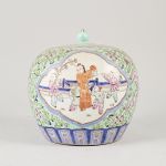 1751 6185 VASE AND COVER